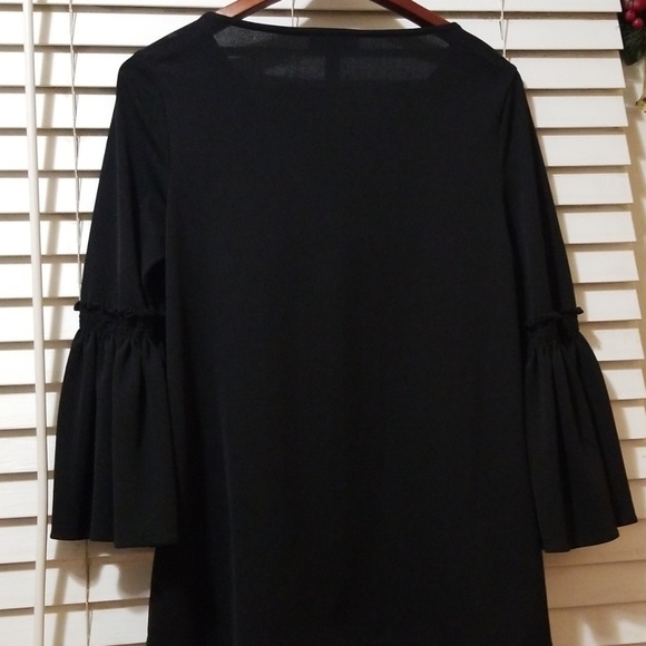 AUTH CALVIN KLEIN BLACK KEY HOLE BLOUSE SZ S - Picture 3 of 8